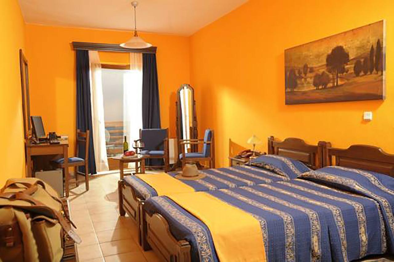 Hotel Filosxenia Roxani Country House Marónia Exterior foto